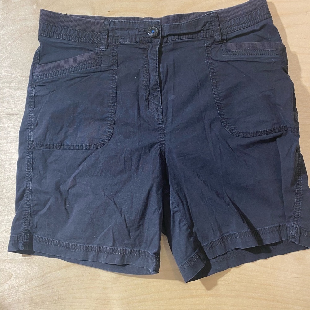 Kim Rogers Black Women's Shorts 12 (MZ)